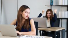 5 начина да превъзмогнете ревността и завистта в приятелствата си