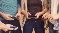 Facebook пристрастява като наркотик?