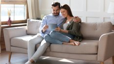 Знаци, че с партньора ви се допълвате интелектуално