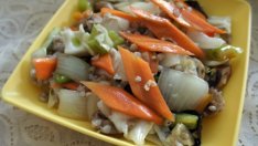 Елда със зеленчуци по китайски