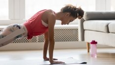 Любимите 8 упражнения за стегнато тяло