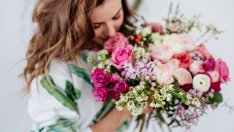 Цветни аромати, които намаляват напрежението и балансират емоциите