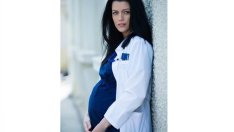 Актрисата Ралица Паскалева роди