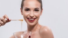 Маска с мед и аспирин за чиста и здрава кожа 