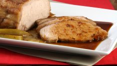 Свинско с ябълков сос