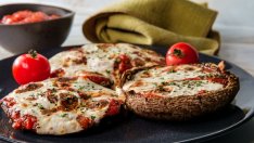 Гъби на фурна с моцарела и пармезан