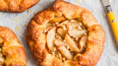 Тарта с круши и бутертесто