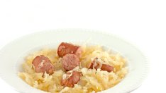 Наденички с кисело зеле в мултикукър