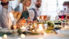 5 стратегии за здравословно хранене по празниците