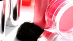 Стъпки за перфектен розов грим