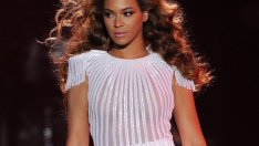 Секси, гореща, истинска дива - Бионсе!