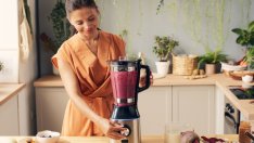 Какво никога не трябва да слагате в блендера?