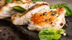 Пуешки стекове с екзотичен сос