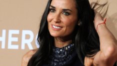 Деми Мур бори целулита с „прахосмукачка“