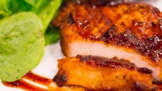 Глазирано свинско с кленов сироп