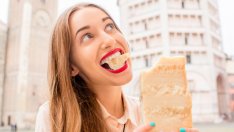 Какво се случва в тялото, ако ядете сирене всеки ден?