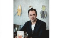 Хули Леонис: Кармата винаги определя кога и кого ще срещнем