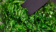 6 хитрини при готвене със спанак 