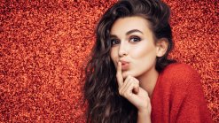 Как да предпазите косата си от есенните капани – вятър, студ и стрес