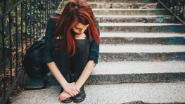 „Където и да избягам, аз не мога да избягам от себе си“ - Откровено за борбата със зависимостите