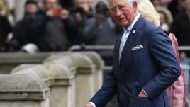 Принц Чарлз е с COVID-19