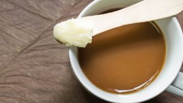 За какво е полезно кафето с кокосово масло?