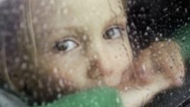 Лишени от родителски грижи деца