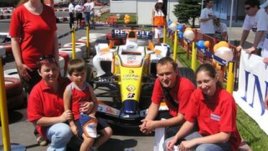 Екипът на Az-jenata.com на картинг!