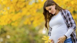 Как да се справим с косопада по време на бременността?