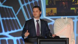 Ексминистър Делян Добрев чака трето дете