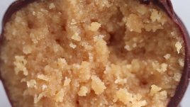 Бонбони с фъстъчено масло и млени бадеми