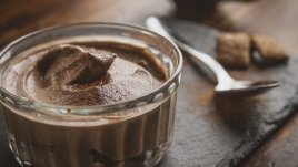 Шоколадов мус с мед