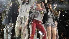 Звездите се събраха в Париж за новата модна колекция на Изабел Марант