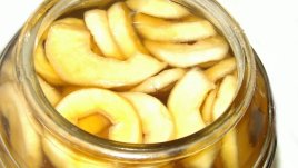 Парфе със сметана, компот и желе