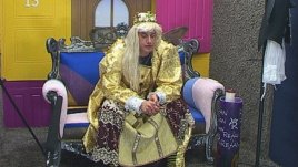 Пламен играе ролята на Пчела-майка в къщата на VIP Brother