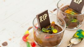 Шоколадов мус с кокосово мляко за Хелоуин