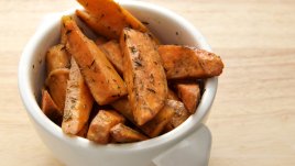 Печени сладки картофи с мед и джинджифил 