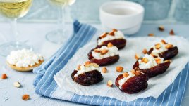 Пълнени фурми с козе сирене и ядки