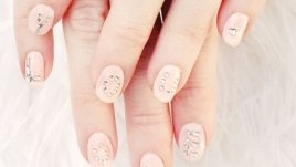 Маникюр, с който да кажете „Обичам те“