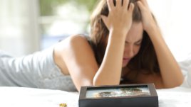 10 ясни признака, че вече не сте влюбени 