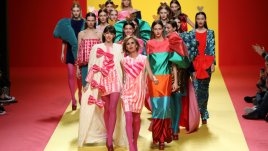 Сърца и ярки цветове в колекцията на Prada 