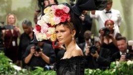 Роклите, които ни омагьосаха на Мет Гала (Галерия)