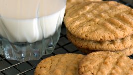 Лесни домашни бисквити с фъстъчено масло