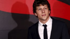 Джеси Айзенбърг стана баща