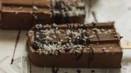 Домашен шоколадов сладолед на клечка 