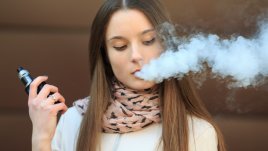 Как електронните цигари повишават риска от коронавирус