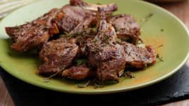 Мариновани агнешки котлети с мащерка 