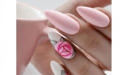Маникюр в розови нюанси