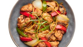 Пикантно пиле с джинджифил по тайландски 