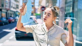 Как да намалим изпотяването през лятото